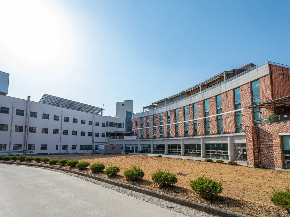 충주시노인전문병원 이미지 2