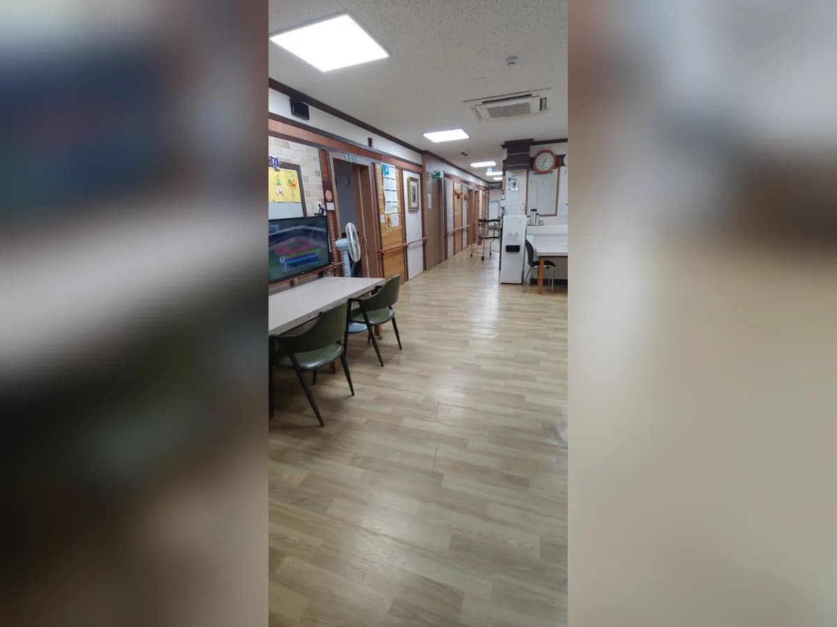 청담실버요양원 이미지 2